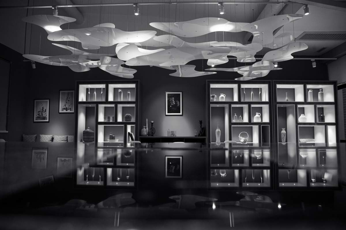 Интерьерная, предметная. BWstudio — фотостудия черно-белой фотографии Алматы. Фотограф Алматы. Фотостудия Алматы
