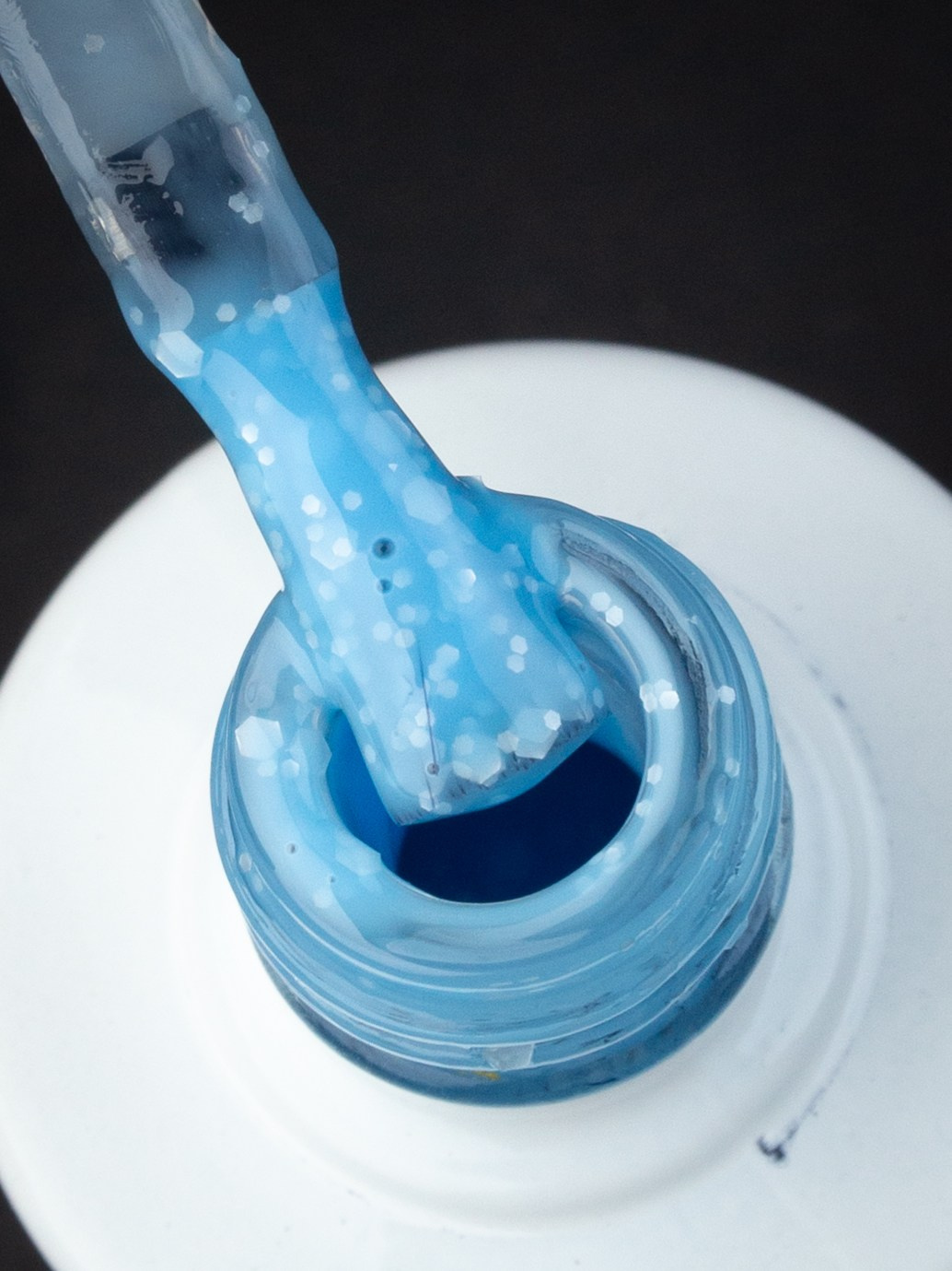 Kira на чёрном. Александр Стряпунин — предметный фотограф в Улан-Удэ