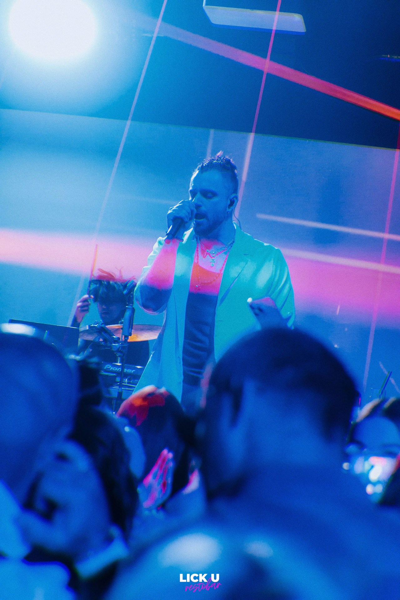 Ночная жизнь Смоленска. Фотограф | Михаил Буш Смоленск