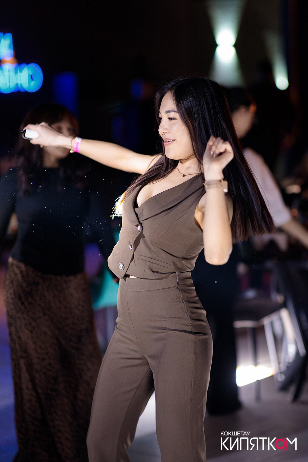 NE BRUKLIN. КИПЯТКОМ КОКШЕТАУ