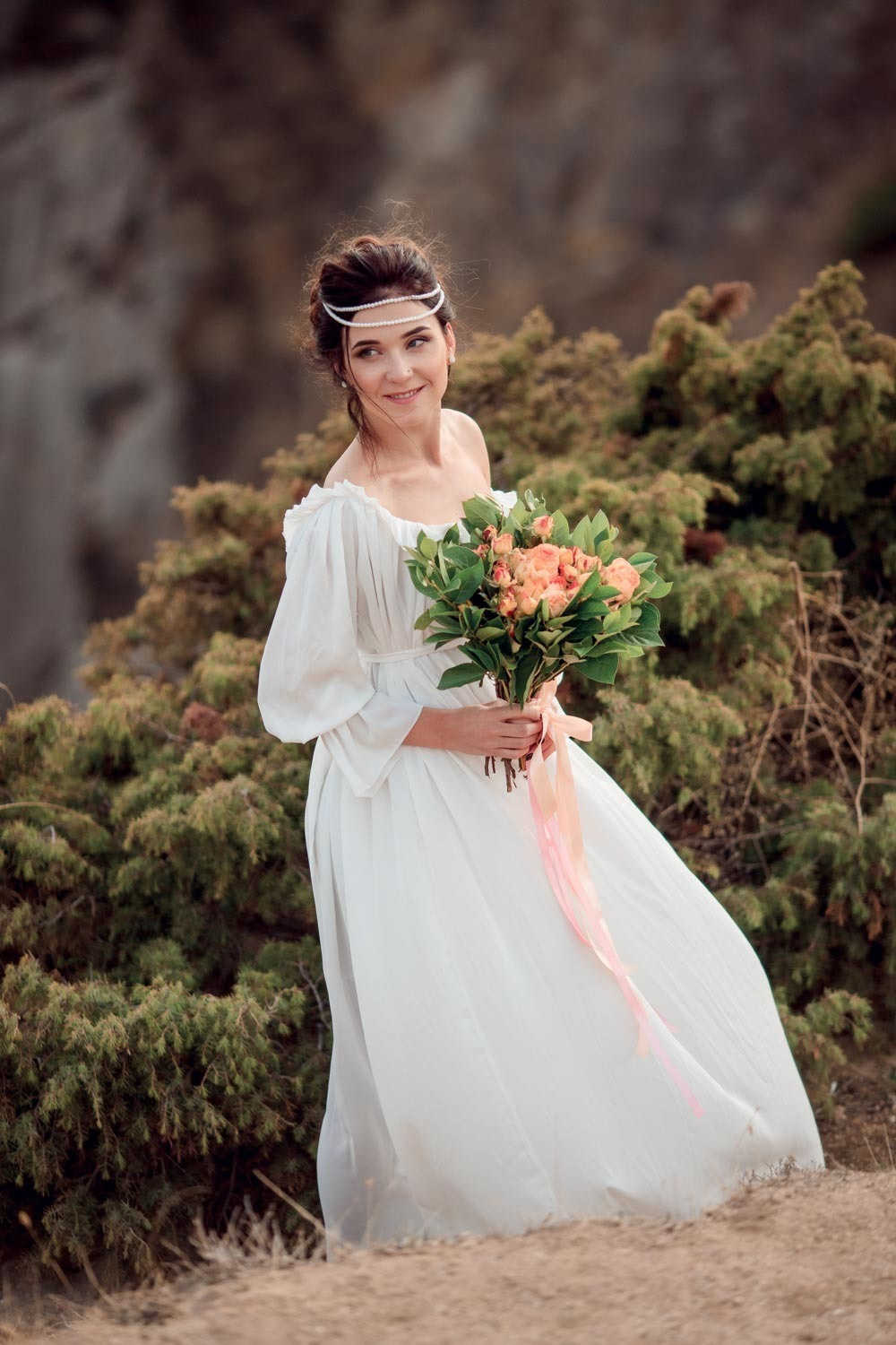 невеста в горах фотосессия свадебной церемонии