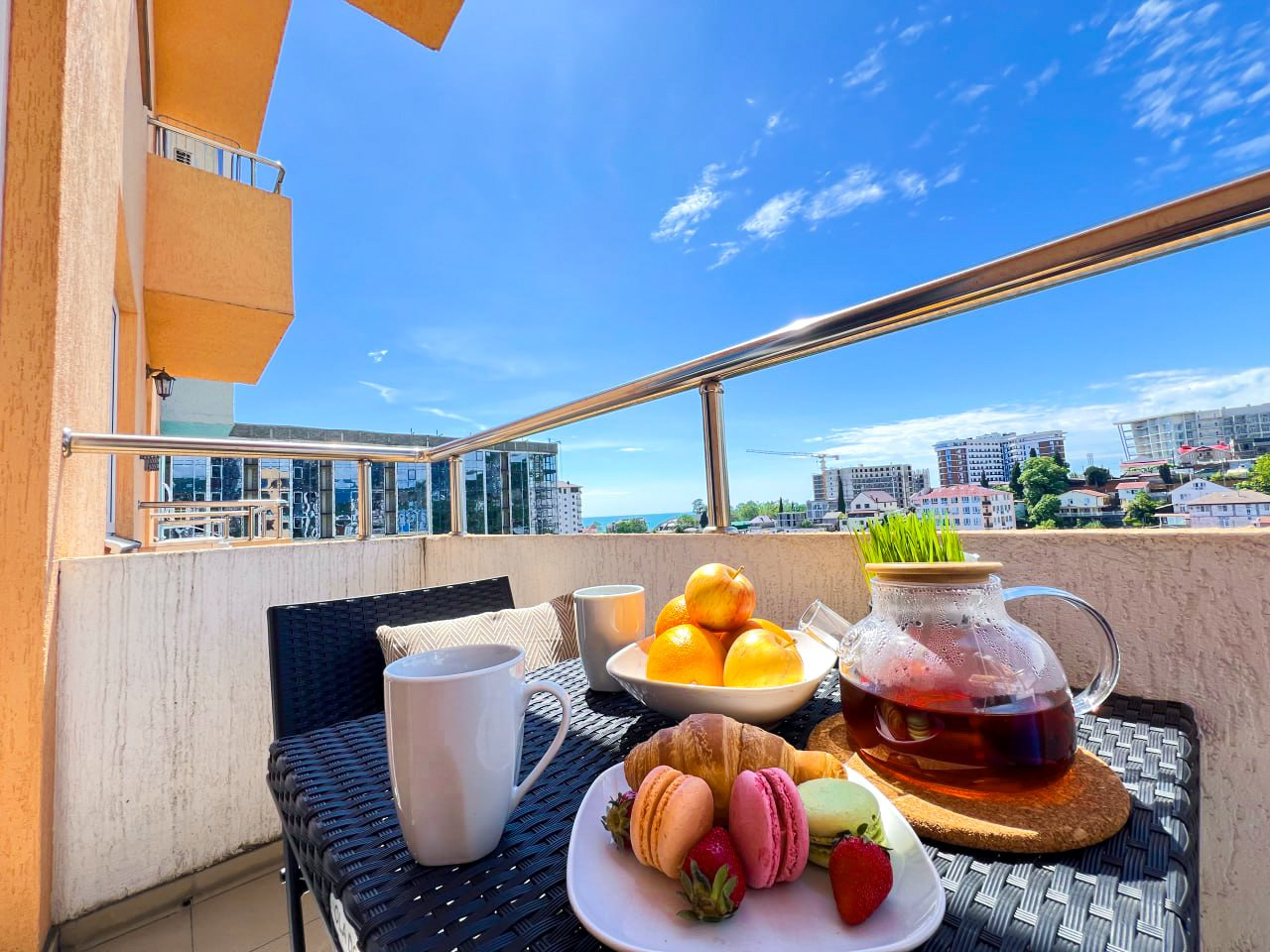 Шикарная квартира в центральном Сочи, рядом с морем!. Квартиры посуточно, длительно в Сочи, LARA APART GROUP