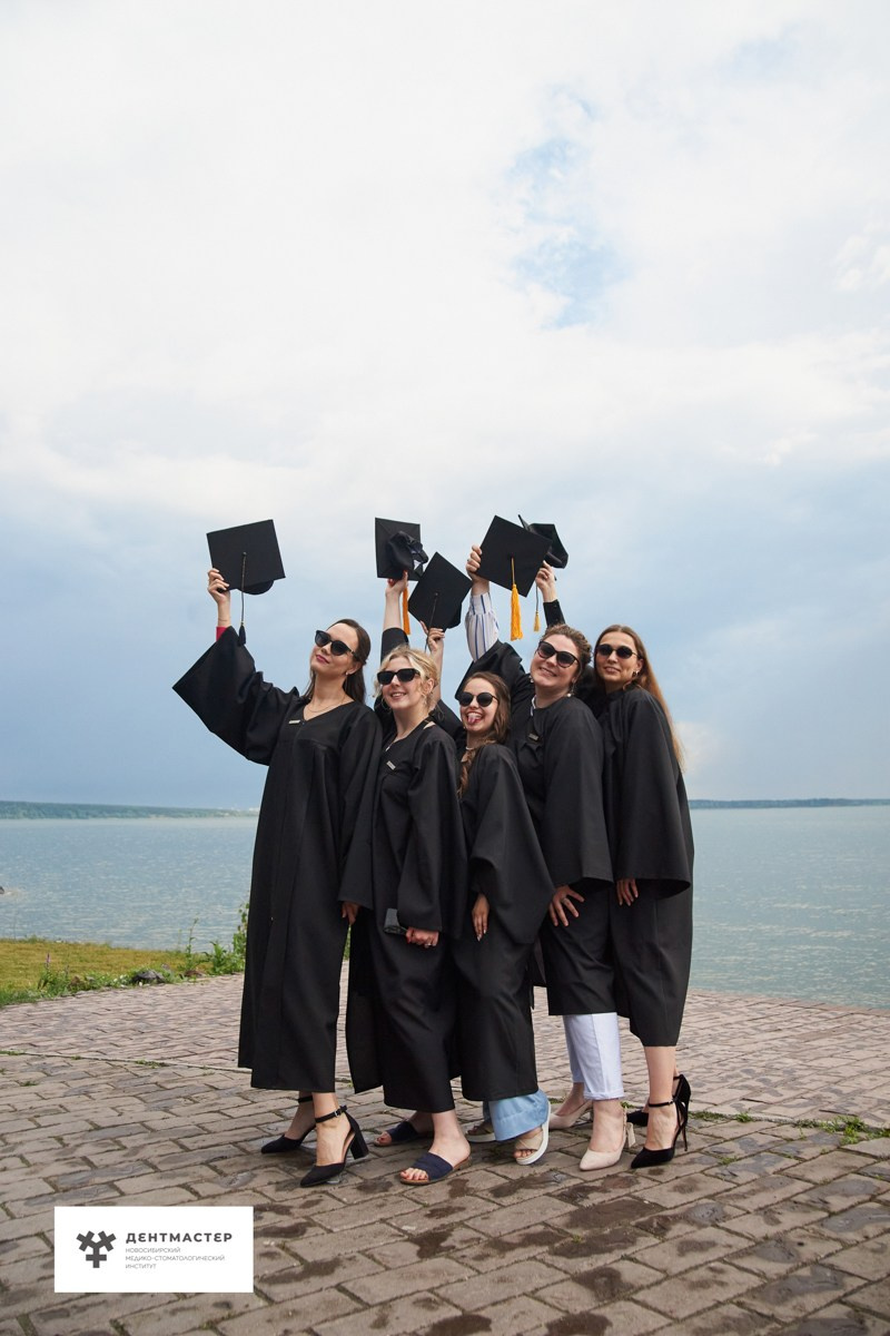 Репортаж с выпускного вечера мастерантуры Дентмастер. Репортажный и женский фотограф в Новосибирске