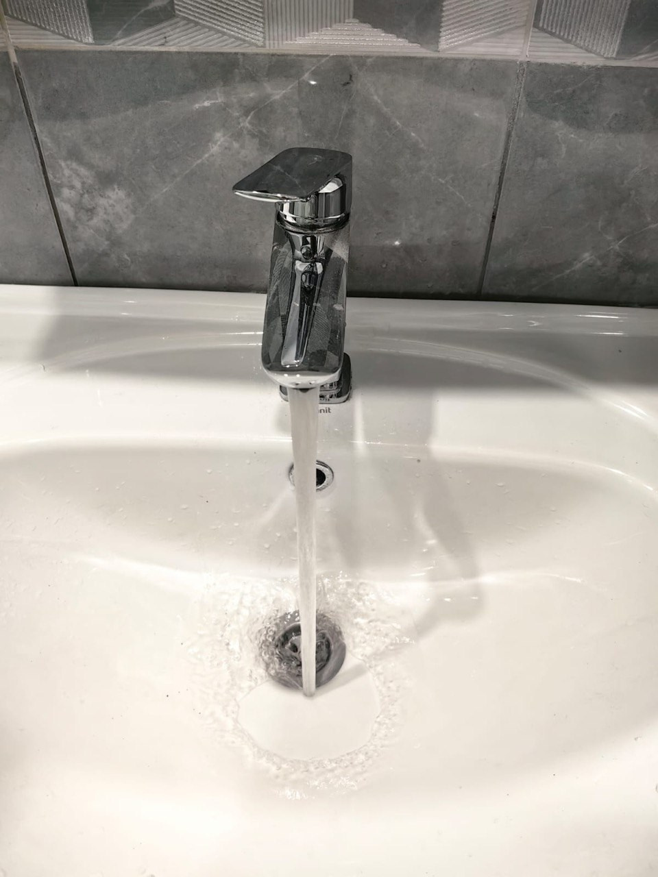 Ванная комната (ул. Амирхана д. 28). Ремонт санузла, туалета, ванной под ключ в Казани. Укладка плитки