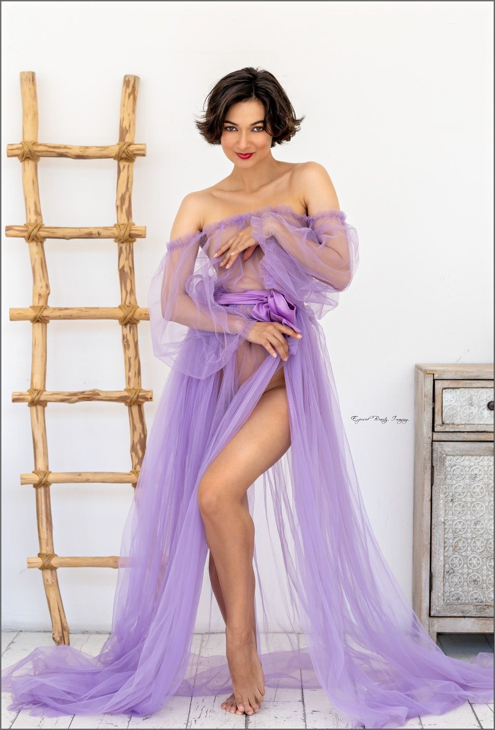 Remoteportfolio. Official website of the international art model Naya