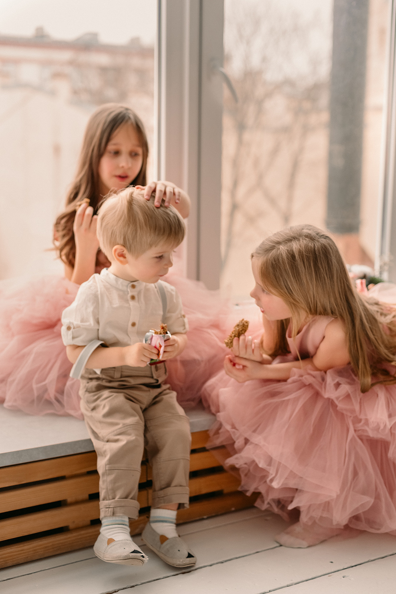 Фотосессия большой семьи в Санкт-Петербурге. Фотограф Юлия Кондратьева