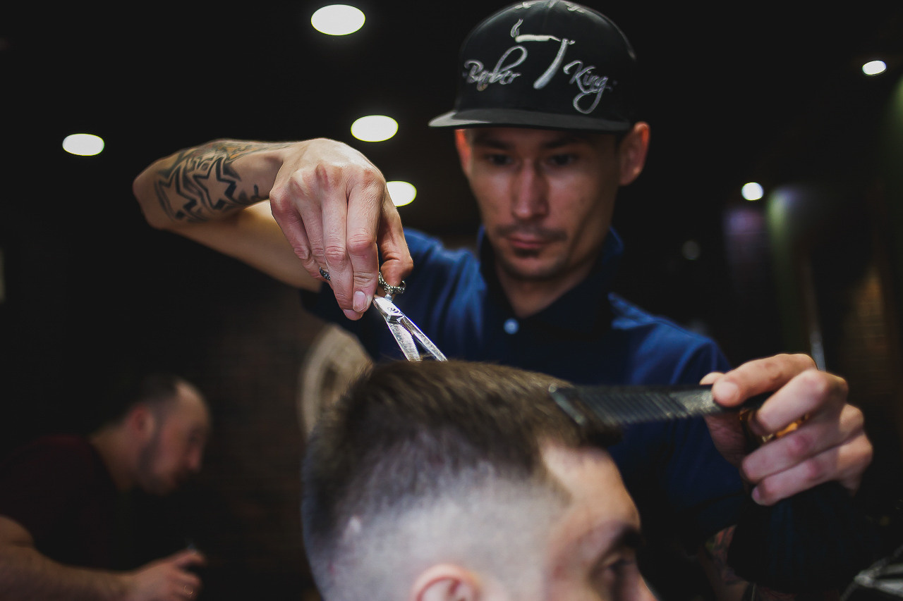 HOOLIGANS BARBERSHOP. Репортажный и свадебный фотограф в Уфе Александр Тарасов
