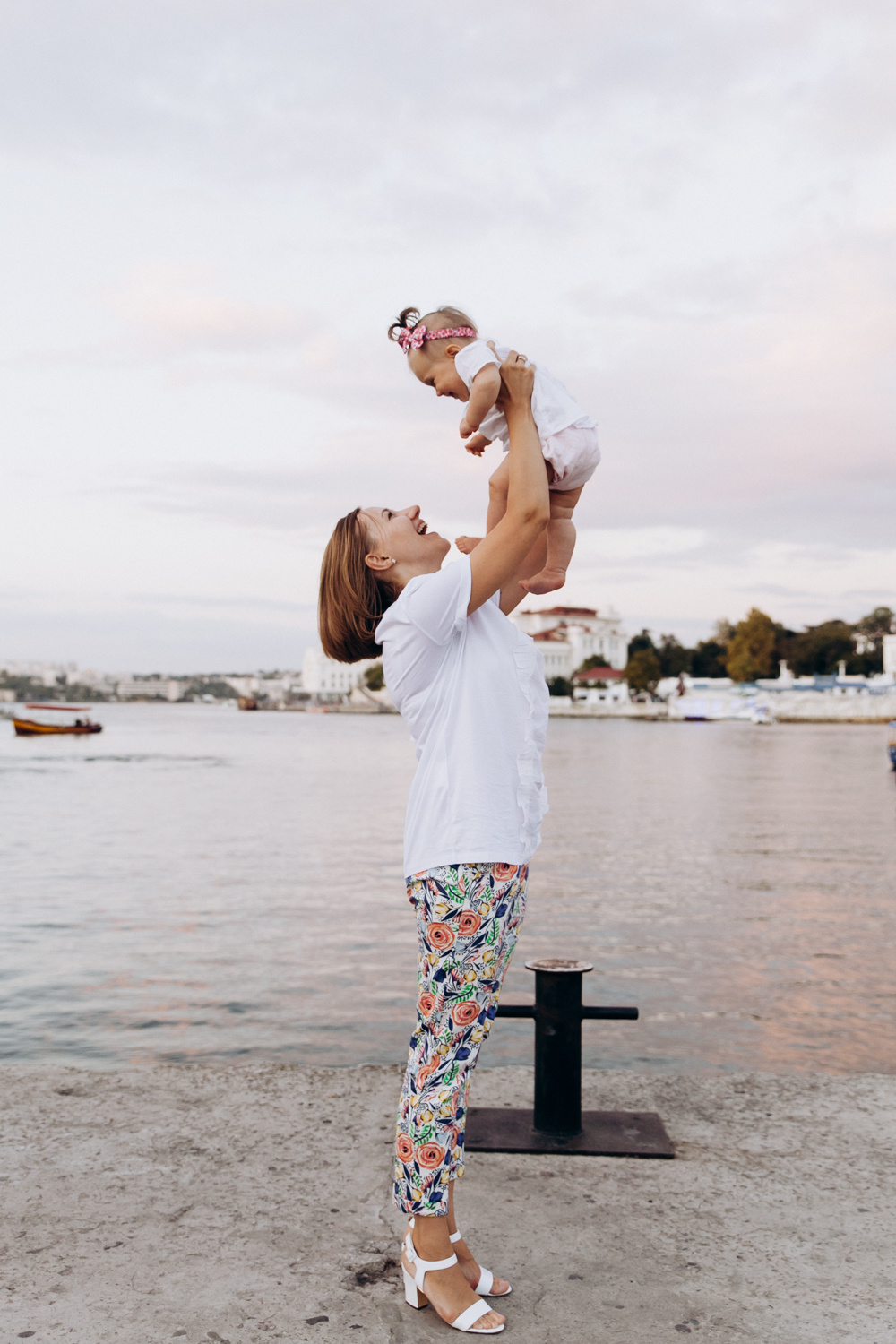 Семейная фотосессия у моря. Свадебный и семейный фотограф в Москве Андрасюк Елена