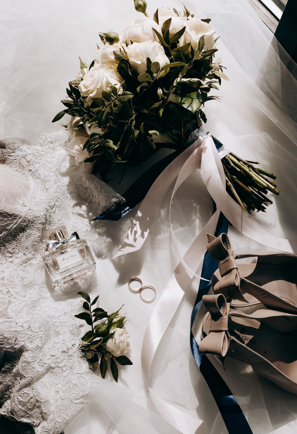 Свадебная фотосессия в яхт клубе. Свадебный и семейный фотограф в Москве Андрасюк Елена