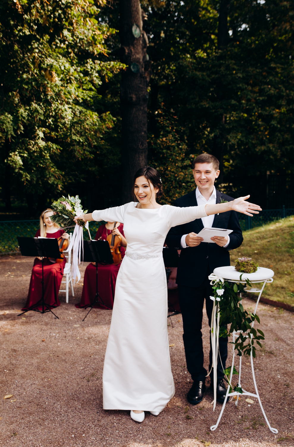 Выездная регистрация в Кусково. Свадебный и семейный фотограф в Москве Андрасюк Елена
