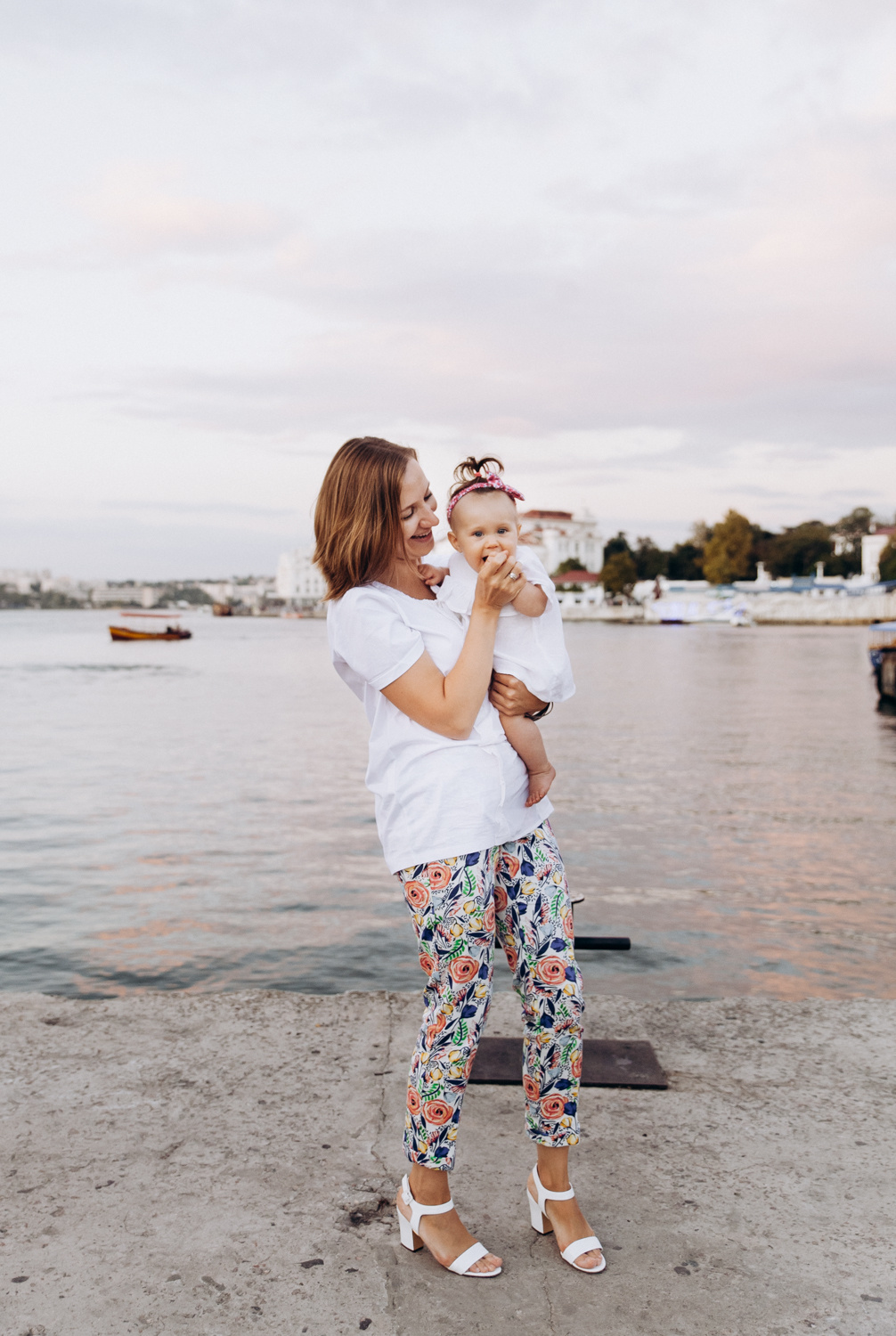 Семейная фотосессия у моря. Свадебный и семейный фотограф в Москве Андрасюк Елена