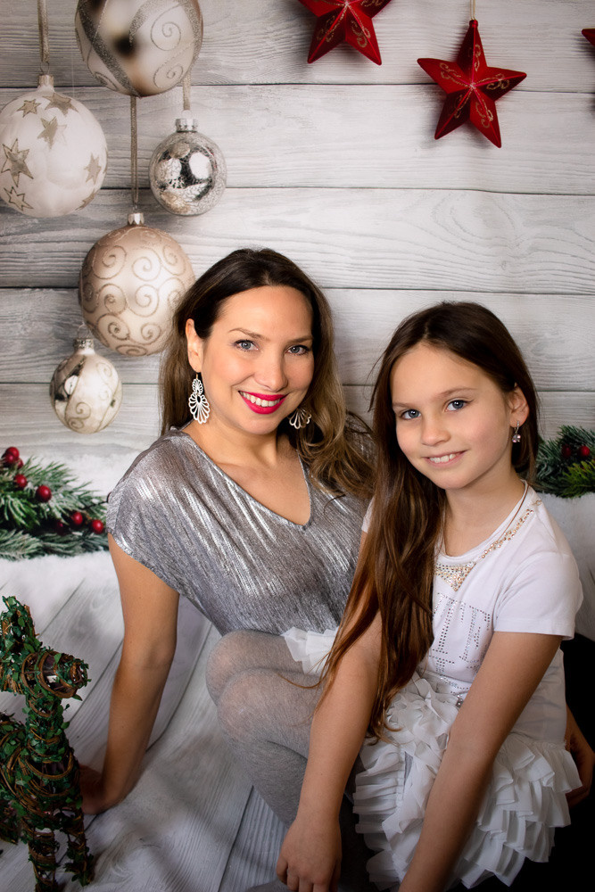 Shine and smile. Family, Children and Business photographer in Belgium