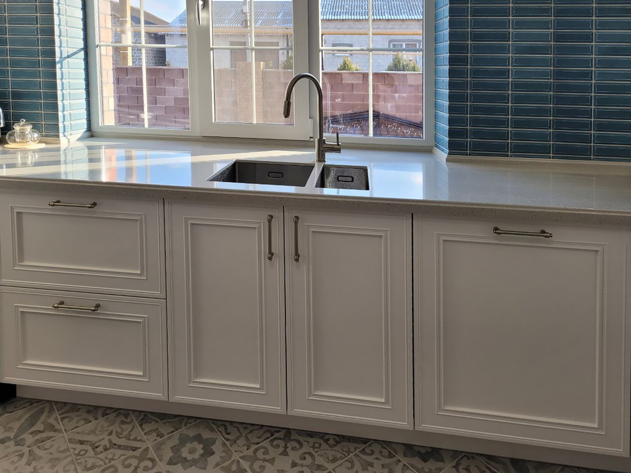 Кухни на заказ в Евпатории. Мебель на заказ в Евпатории