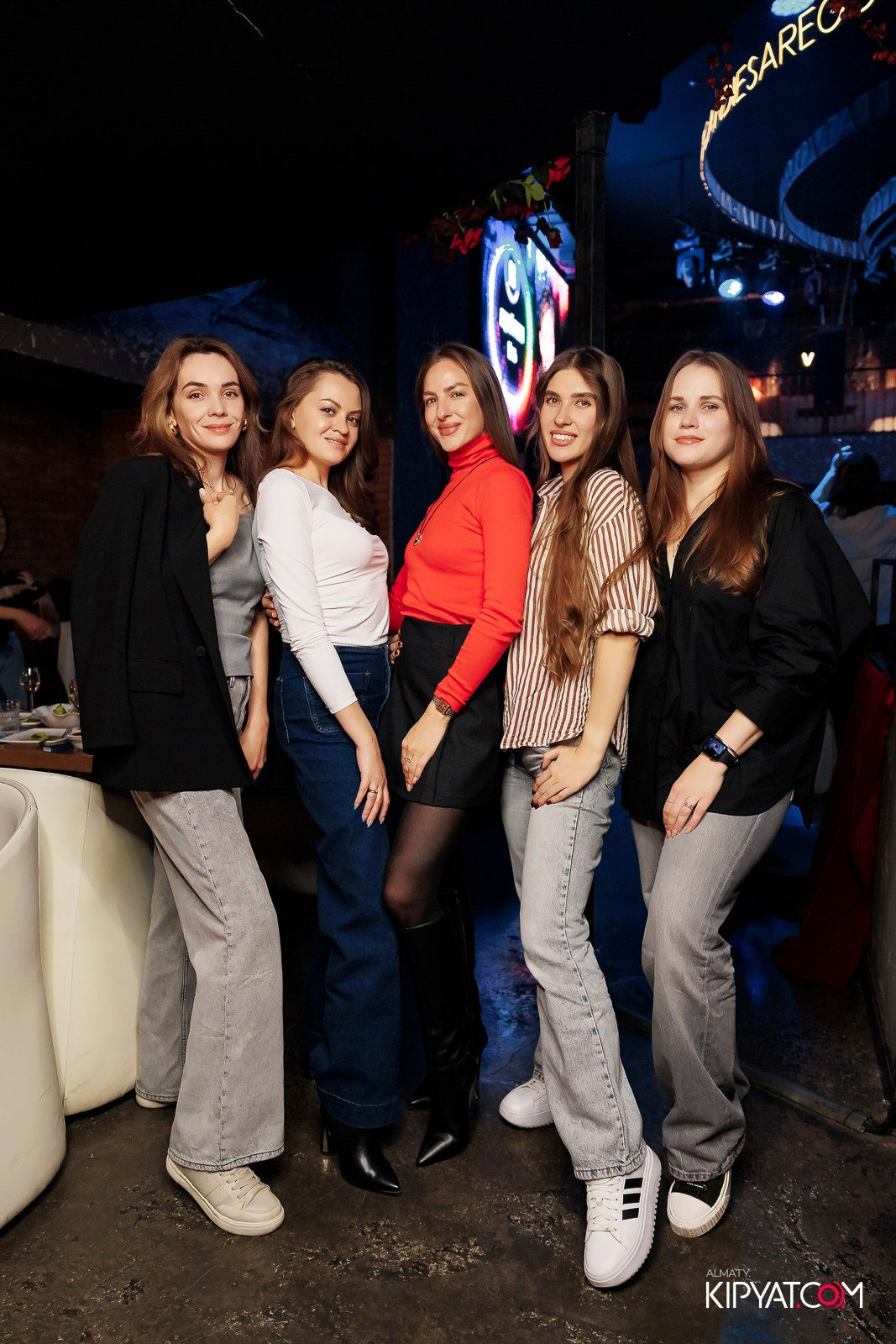 МУЗЫКАЛЬНОЕ ЛОТО В HIT RETRO. КИПЯТКОМ АЛМАТЫ! Фотосъемка мероприятий в Алматы