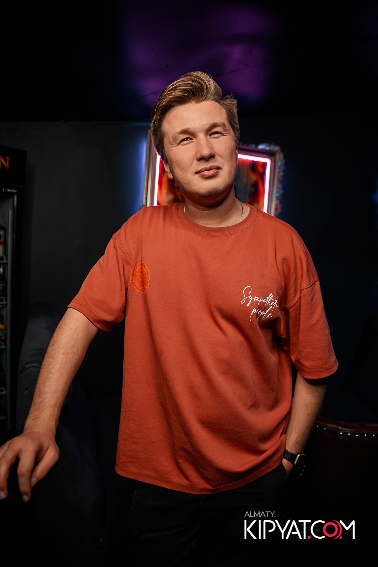 UYAT EMES BAR. КИПЯТКОМ АЛМАТЫ!