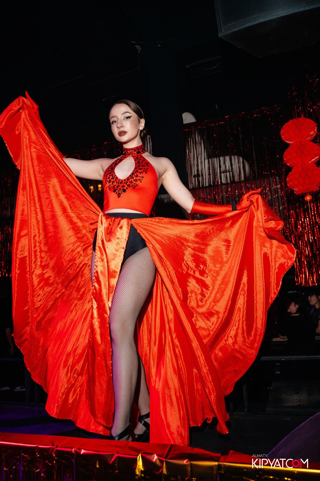 CHINA PARTY RETRO HIT. КИПЯТКОМ АЛМАТЫ!