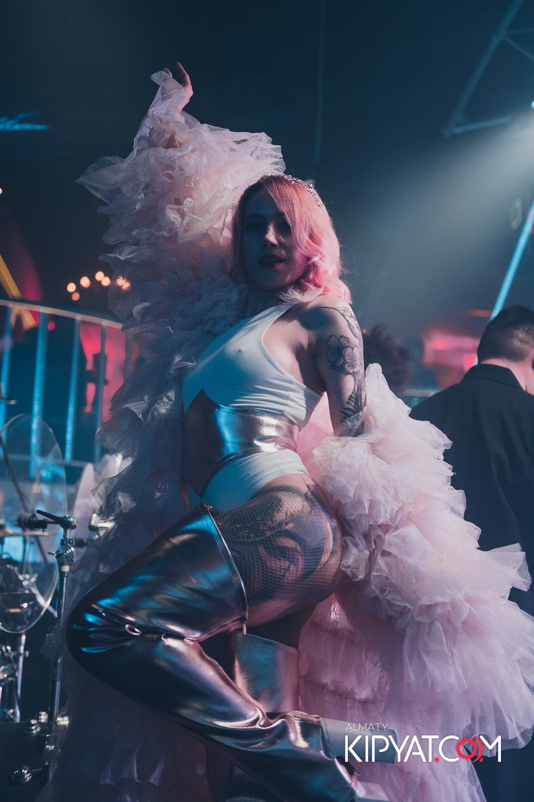 SANTA BARBARA — ВЫСТУПЛЕНИЕ ОЛЬГИ СЕРЯБКИНОЙ. КИПЯТКОМ АЛМАТЫ!