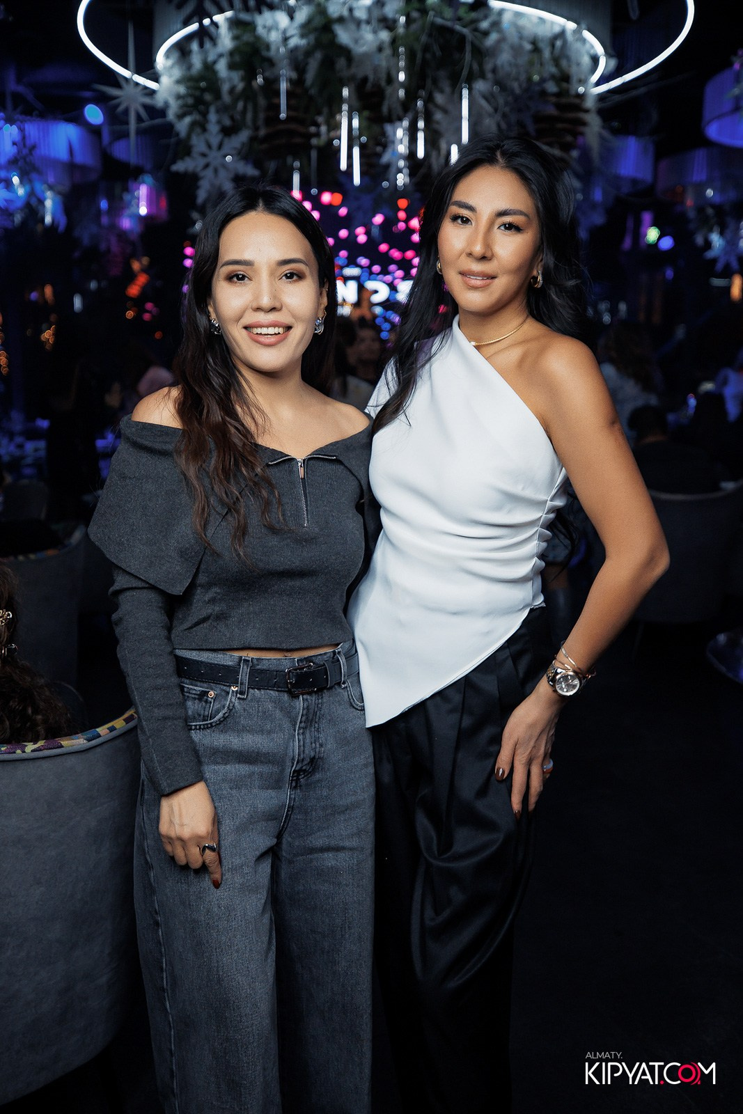 FRIENDS BAR & TERRACE. КИПЯТКОМ АЛМАТЫ!