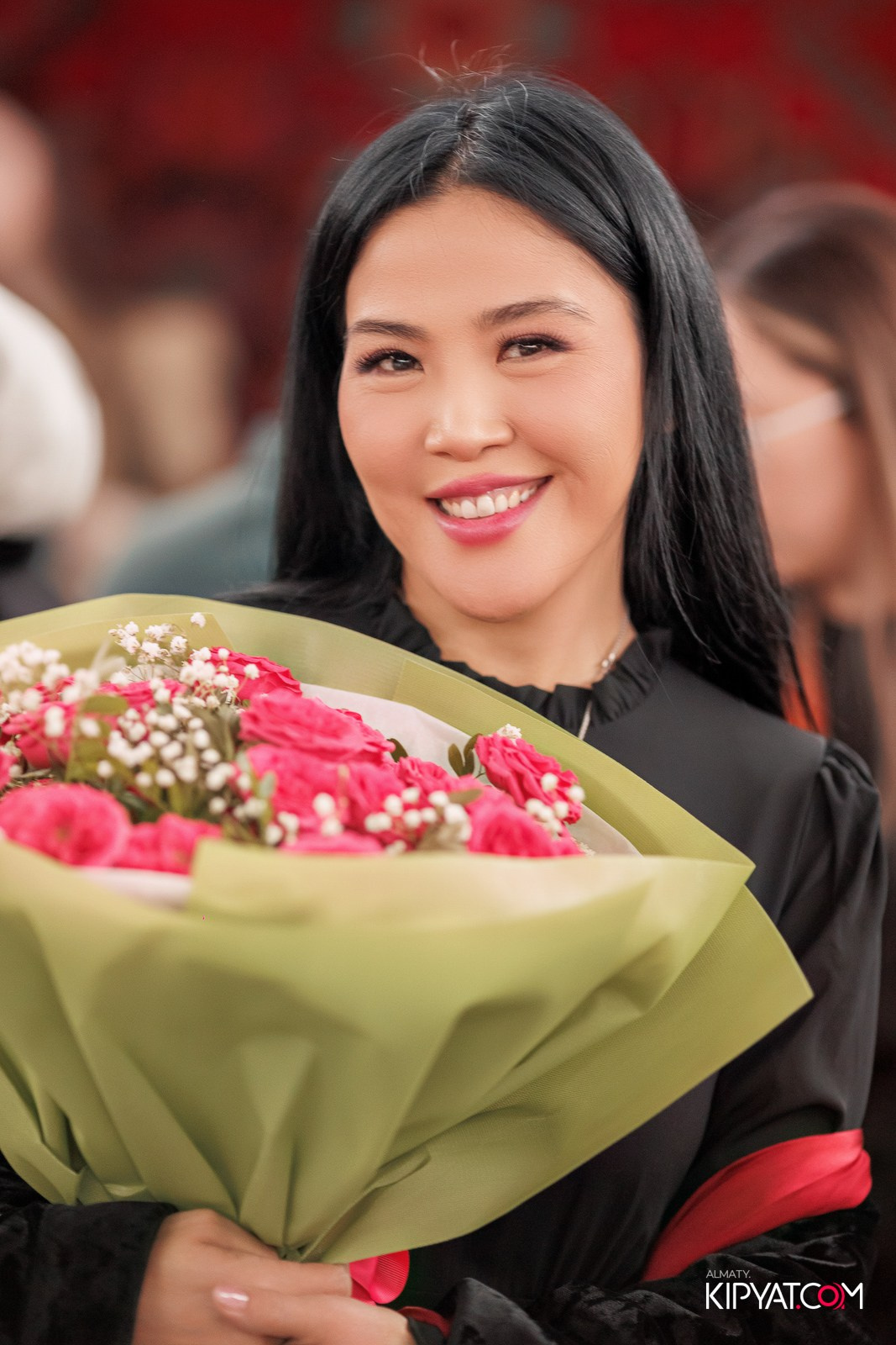 FASHION ПОКАЗ, КАЗАХСКОЙ НАЦИОНАЛЬНОЙ ОДЕЖДЫ. КИПЯТКОМ АЛМАТЫ!