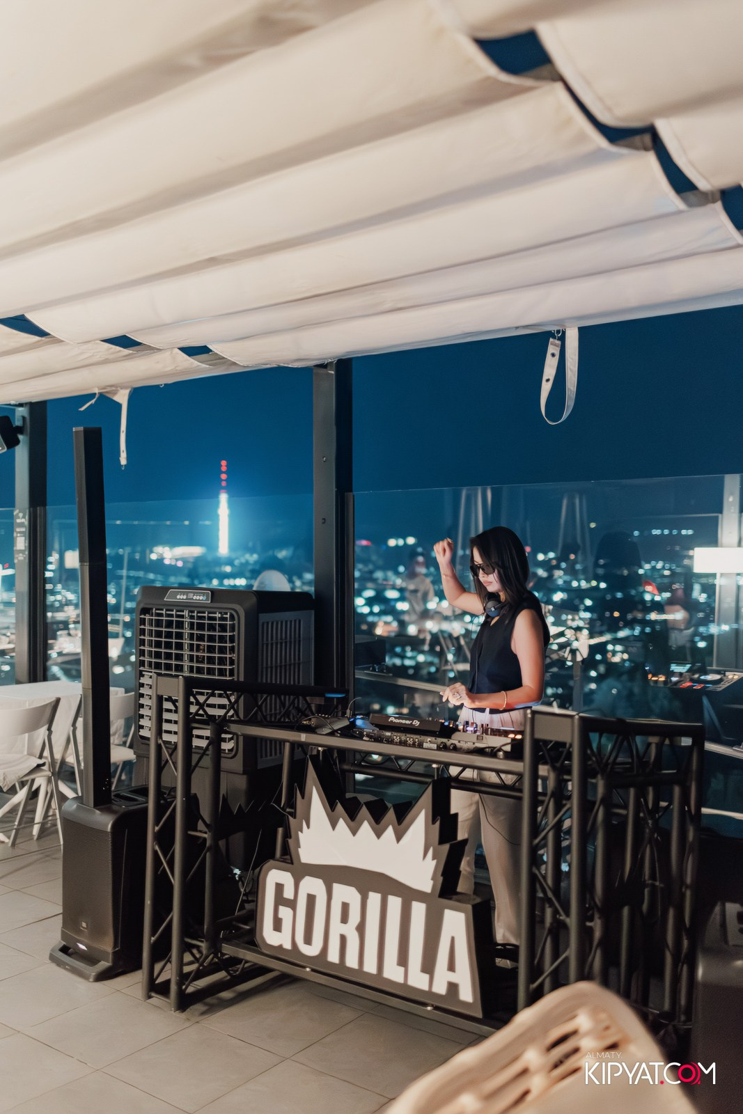 ВЫСТУПЛЕНИЕ DJ SUNQAR DJ BONI В SUNQAR BAR & RESTAURANT. КИПЯТКОМ АЛМАТЫ!