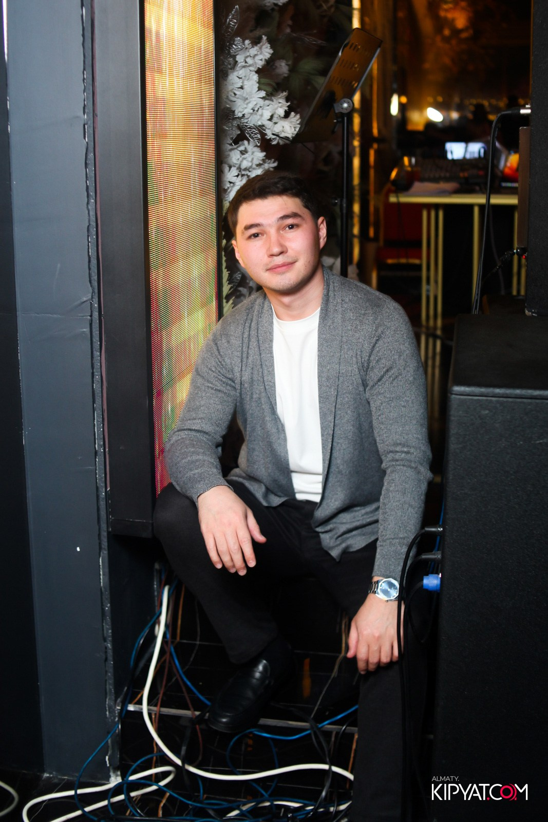 БАР ПАНАЕХАЛИ НА ДОСТЫК. КИПЯТКОМ АЛМАТЫ!