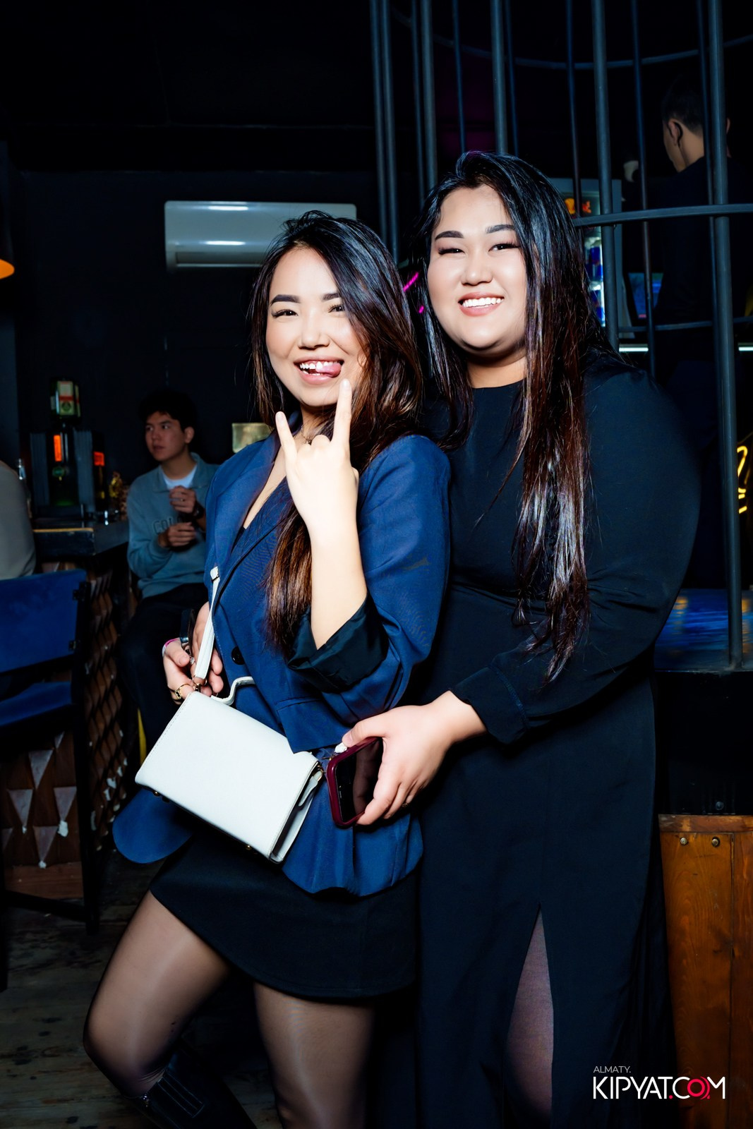 UYAT EMES BAR. КИПЯТКОМ АЛМАТЫ! Фотосъемка мероприятий в Алматы