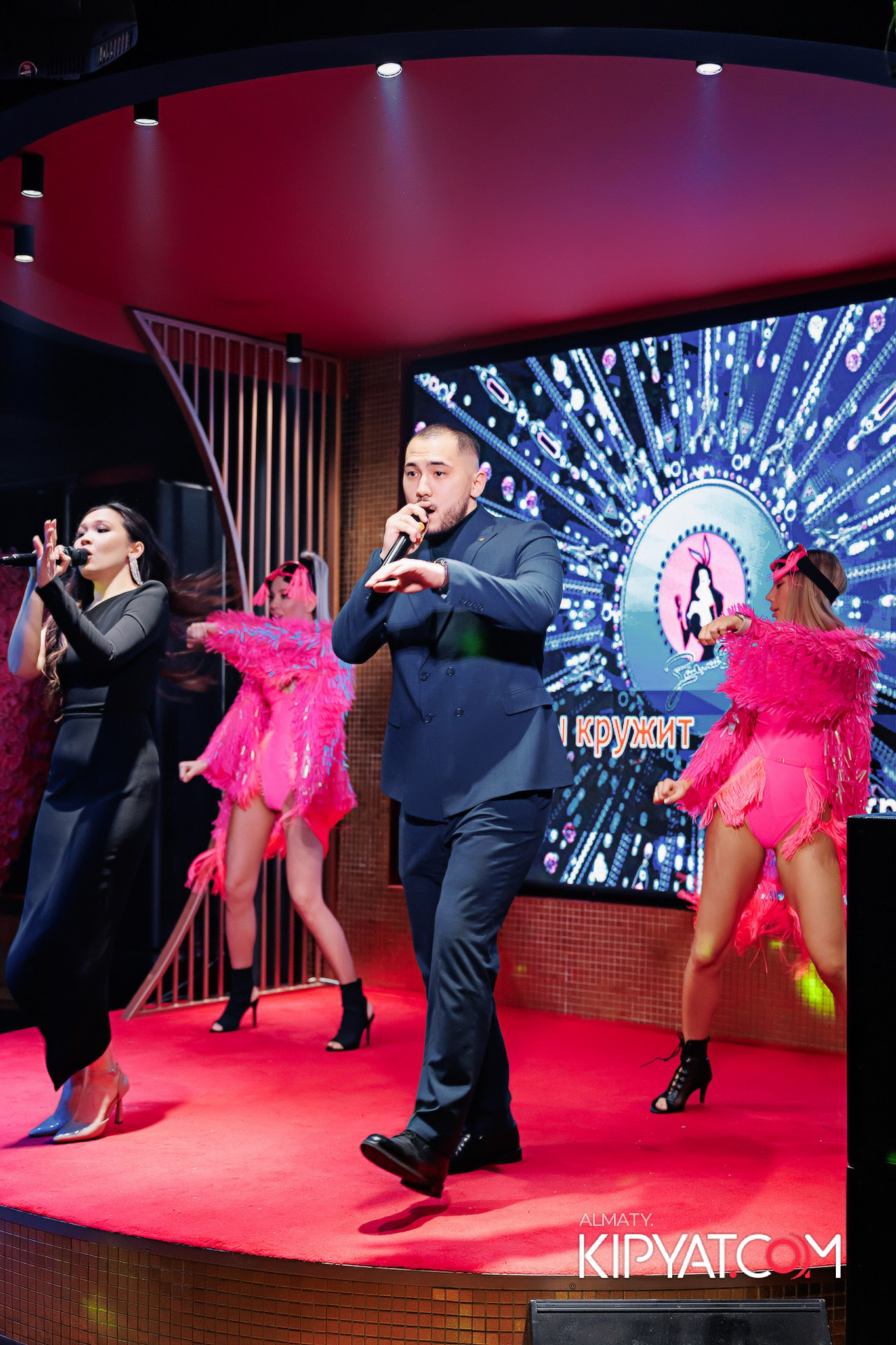 ЗАЯ, НА БИС. КИПЯТКОМ АЛМАТЫ!