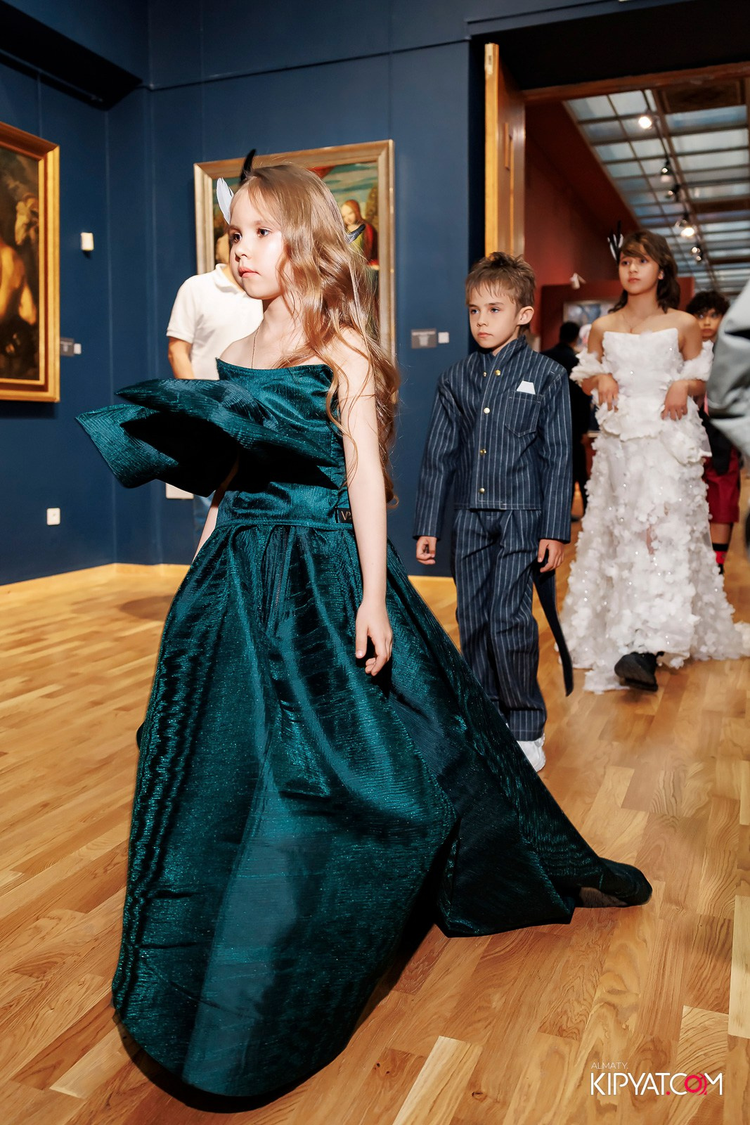JUNIOR MODELS SHOW. ПЕРФОМАНС НОЧЬ В МУЗЕЕ. КИПЯТКОМ АЛМАТЫ! Фотосъемка мероприятий в Алматы