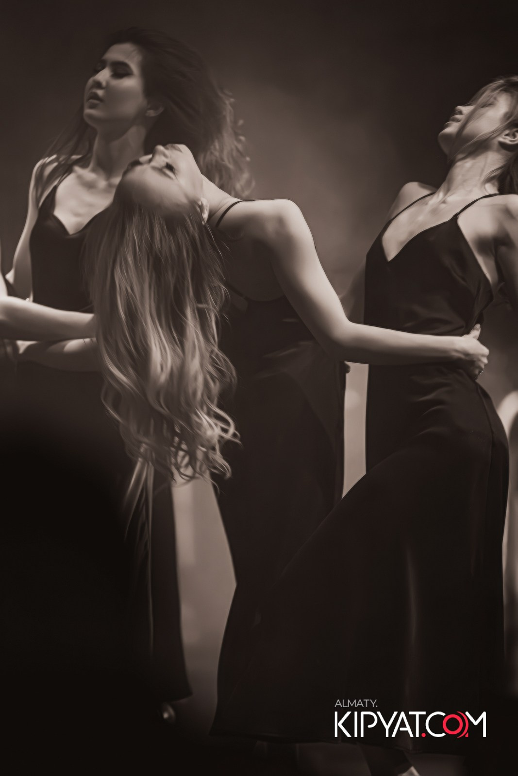 QUEEN. КИПЯТКОМ АЛМАТЫ!