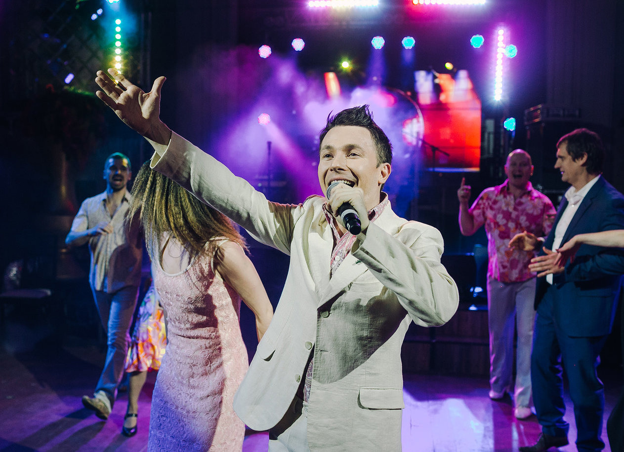 Photographer for New Year's corporate party Dima Cube