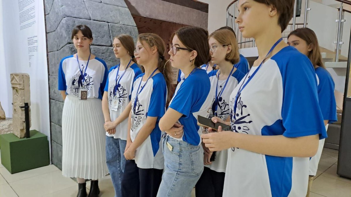 Фирменный стиль Форума Кубани ЯВКультуре. Интерьерный дизайнер в Сочи Поплавская Татьяна. Проектирование интерьеров и организация процесса ремонта