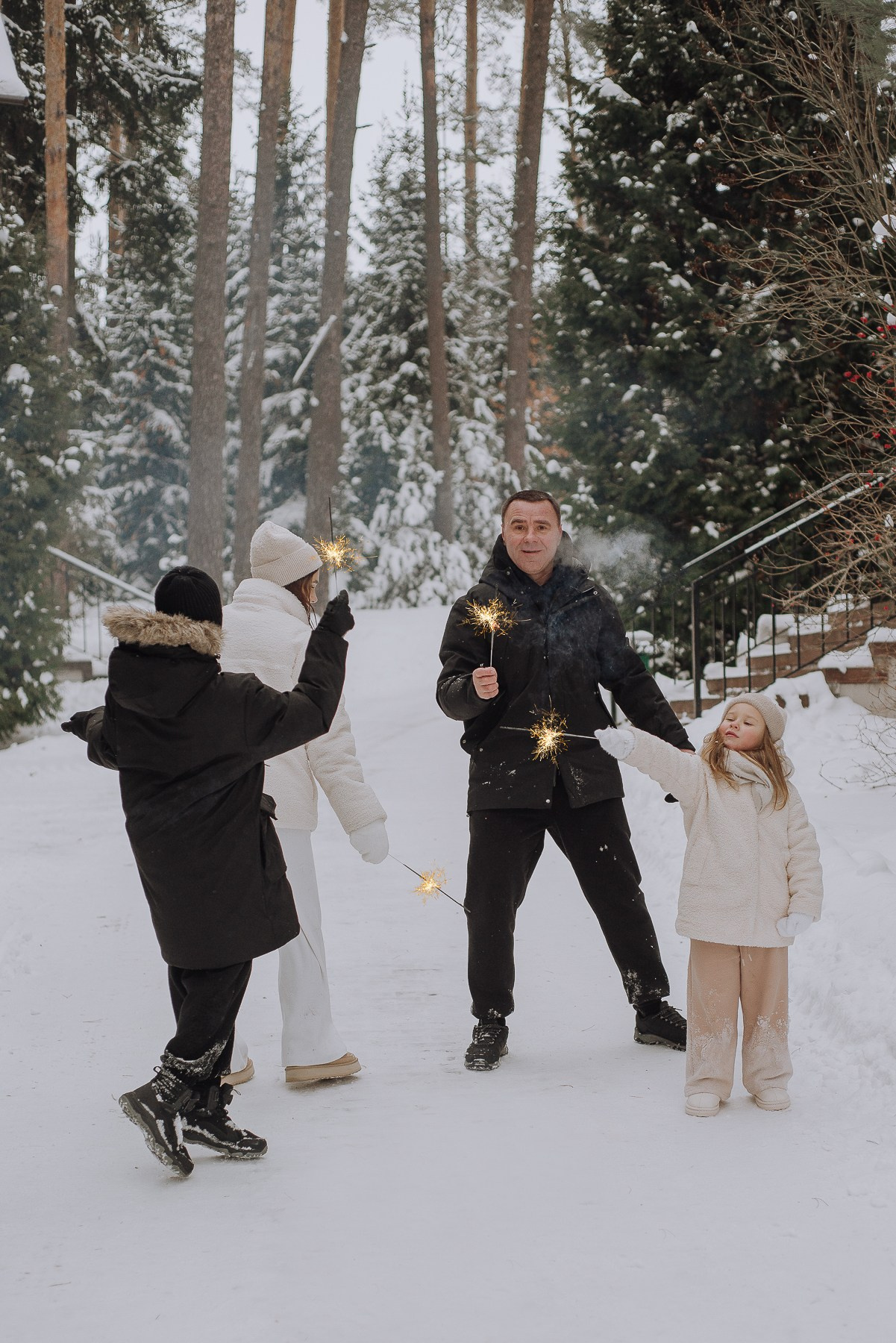 Happy moments_Юра, Наташа и дети. Свадебный и семейный фотограф в Минске Яна Новак