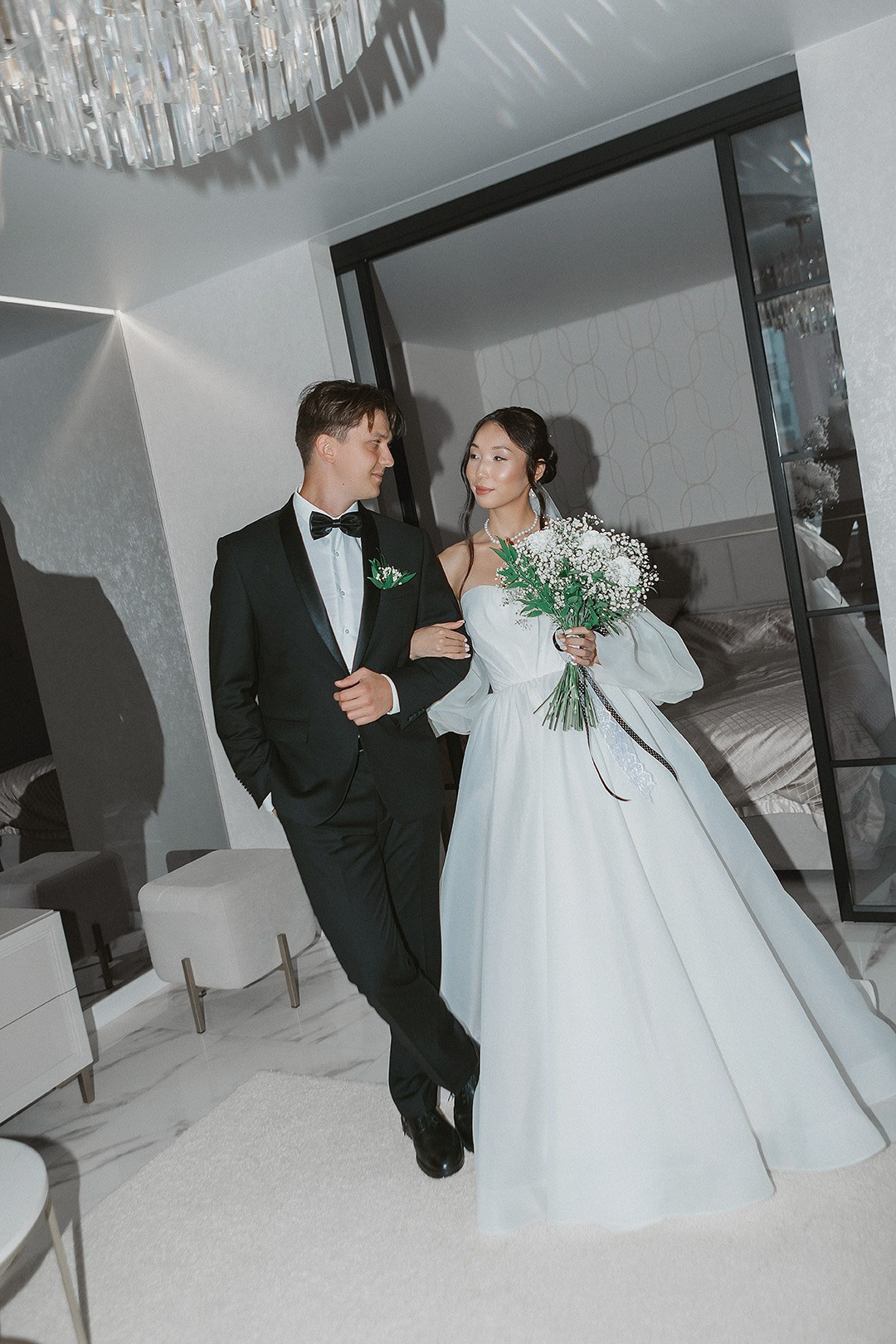 Евгений и Кристина. Павел Померанцев