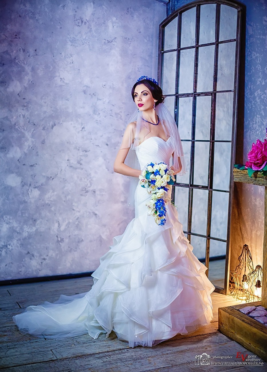 Цена стоимость описание фотосессий в Красноярске студийная свадебная семейная бизнес портрет индустриальная лавстори love story фотосъёмка