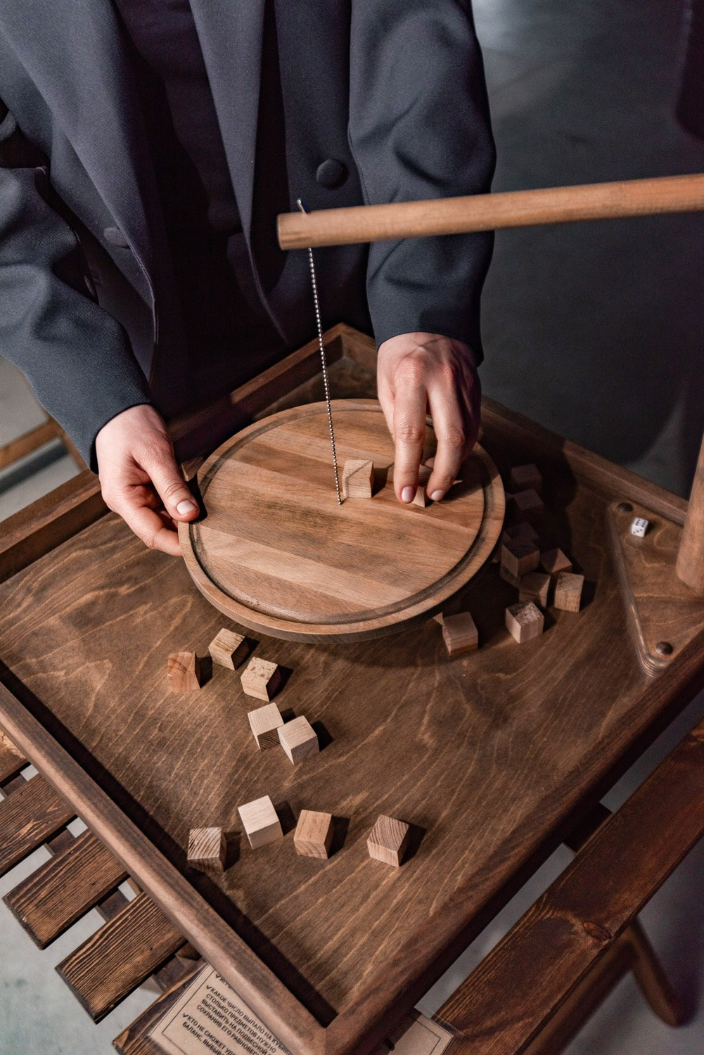 Крафтовые игры (настольные деревянные игры) в аренда на мероприятие. Инсталаб Краснодар фото и видео интерактивы на ваше мероприятие