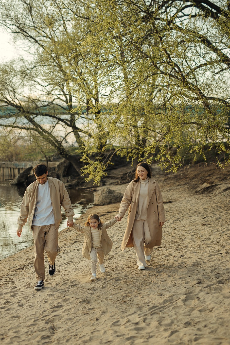 Любовь на пляже. Главная