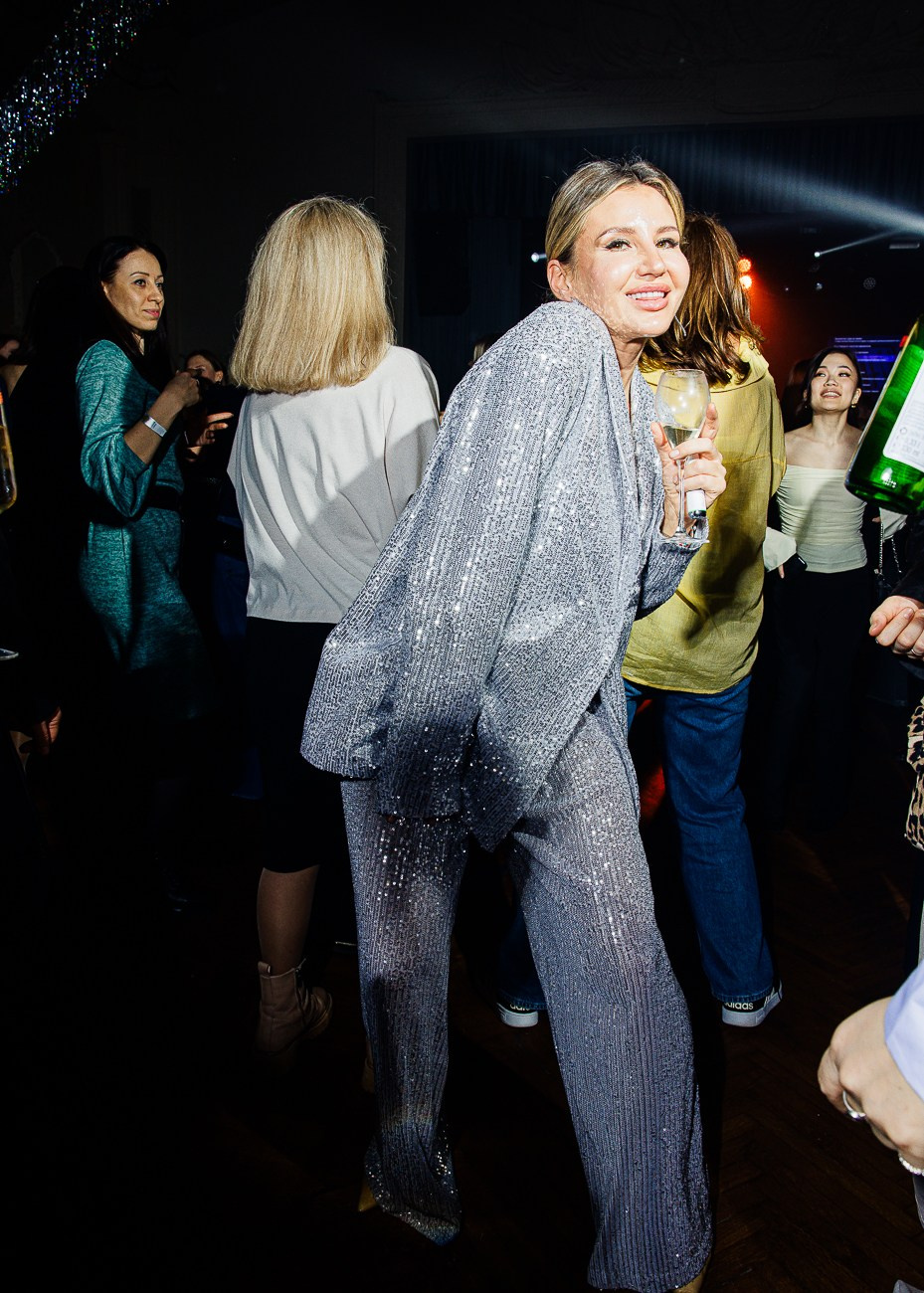 Medium Quality — Корпоратив