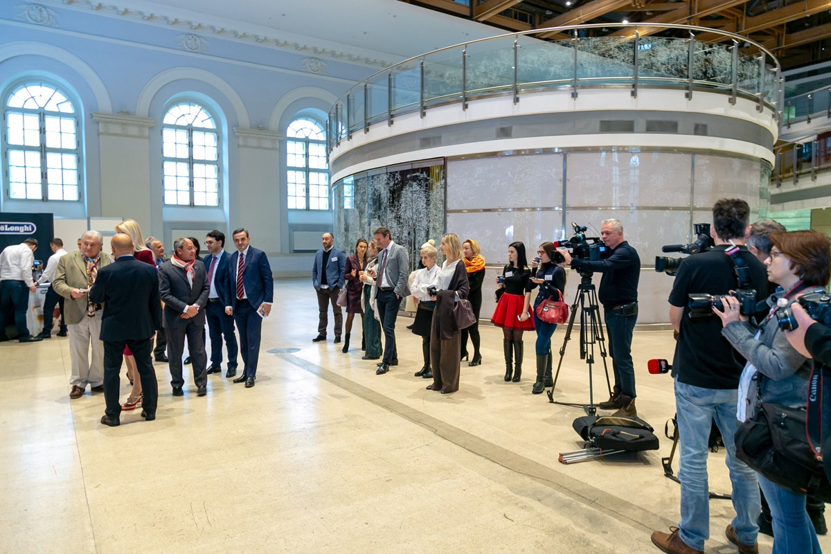 Международная выставка «Здравствуй, Италия!», Москва, Манеж, декабрь 2018 г. Портретные фотографы в Москве — Анна и Алексей Бородины