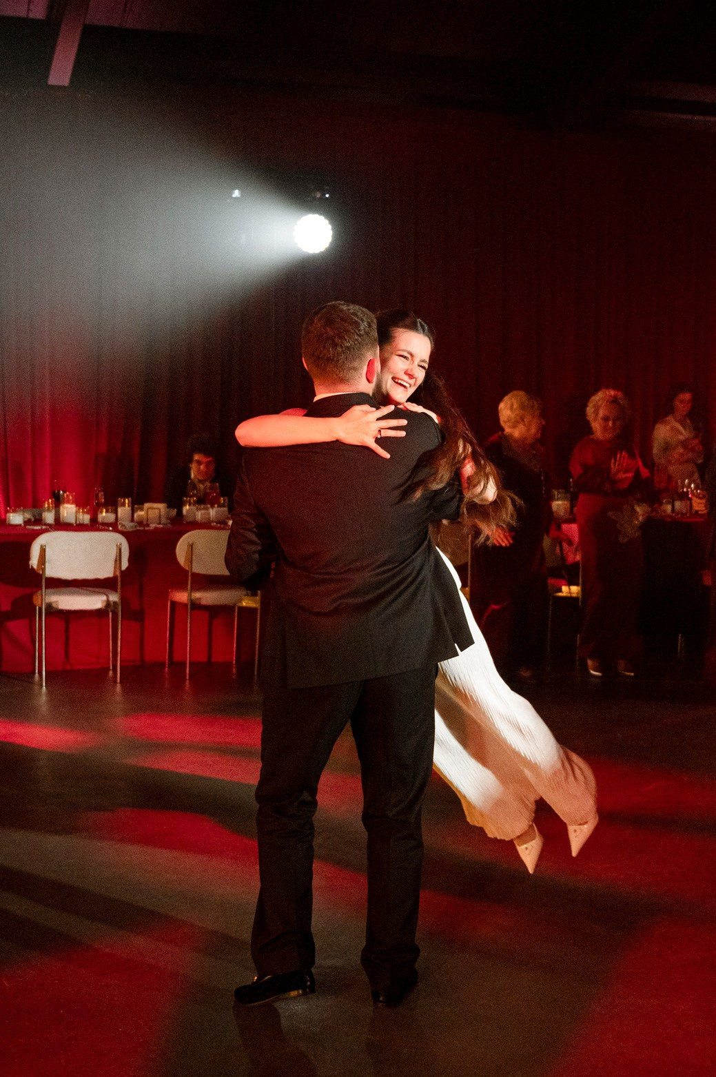 Иван и Софья (Mironova Wedding) — Hide. Фотограф Антон Горин