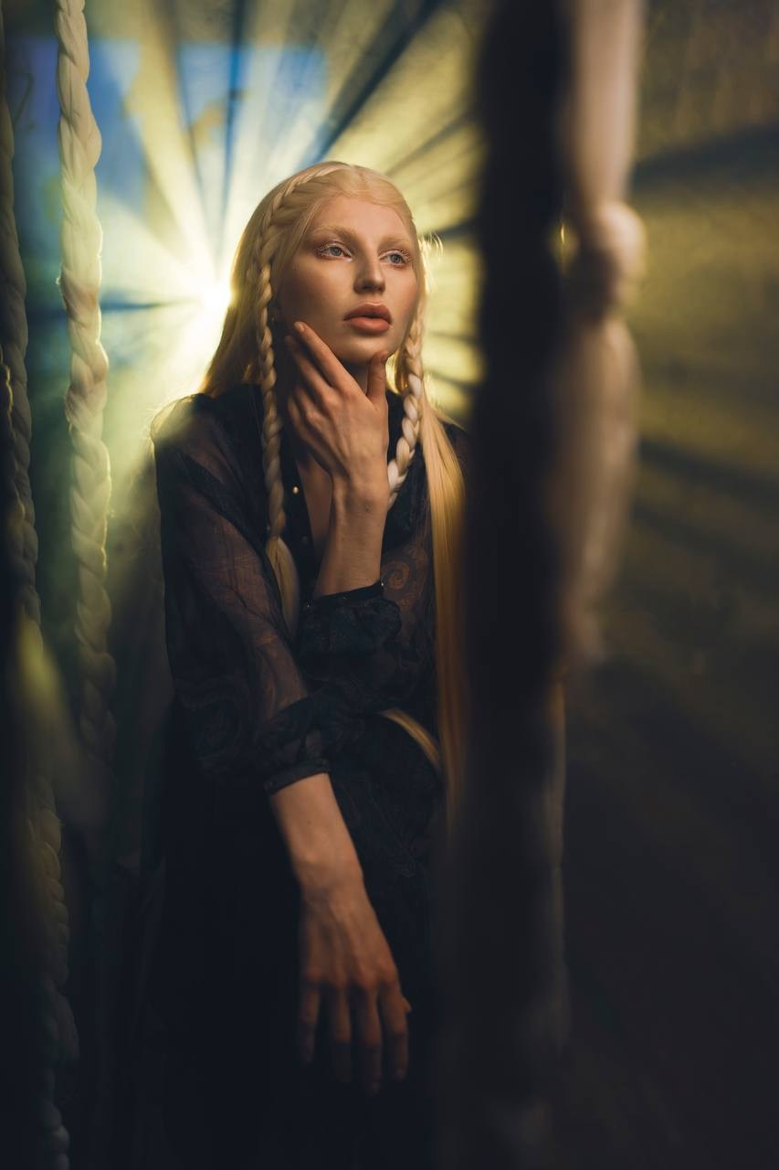 Косы лес. Профессиональная модель и блогер Сандра Капшук