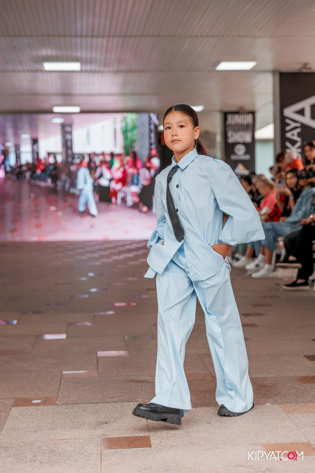 JUNIOR FASHION SHOW. КИПЯТКОМ АЛМАТЫ!