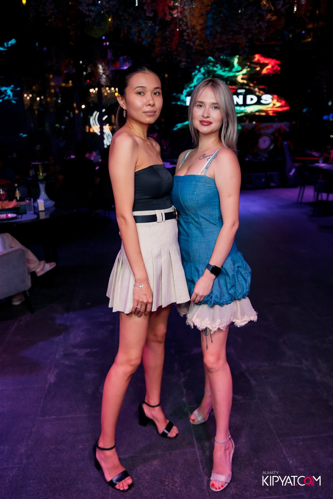 FRIENDS BAR & TERRACE. КИПЯТКОМ АЛМАТЫ!