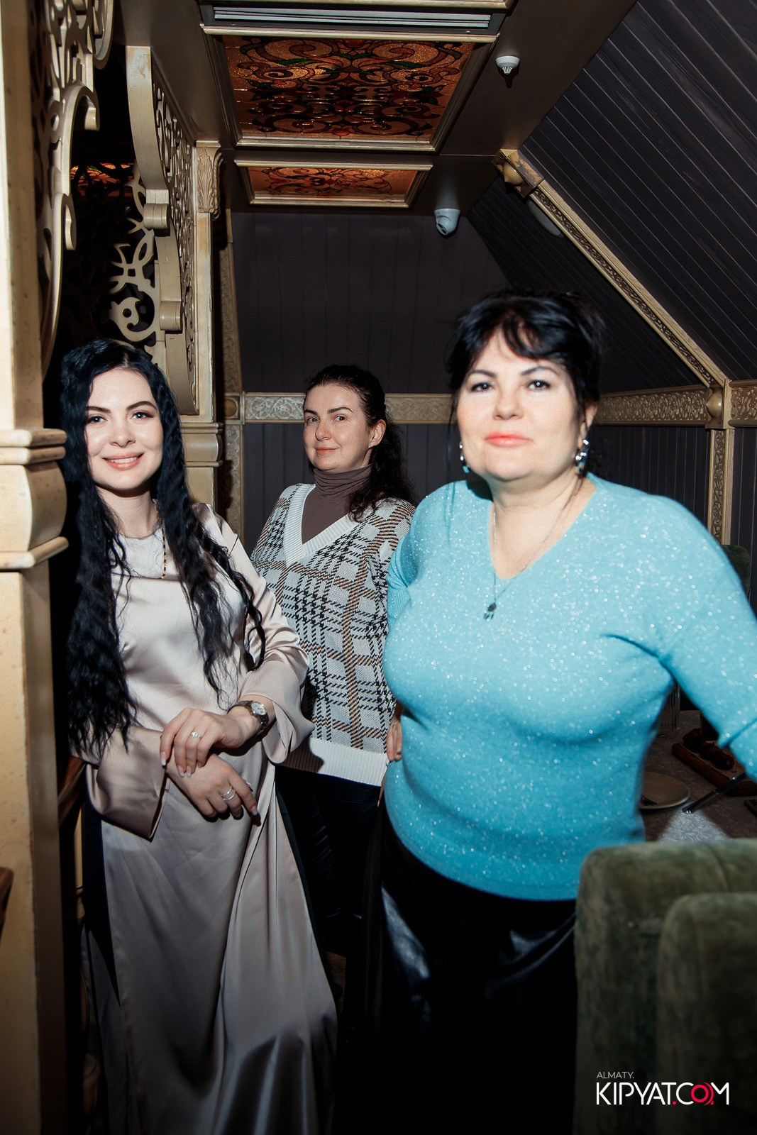 РЕСТОРАН ALAZANI НА КАБАНБАЙ БАТЫРА. КИПЯТКОМ АЛМАТЫ!