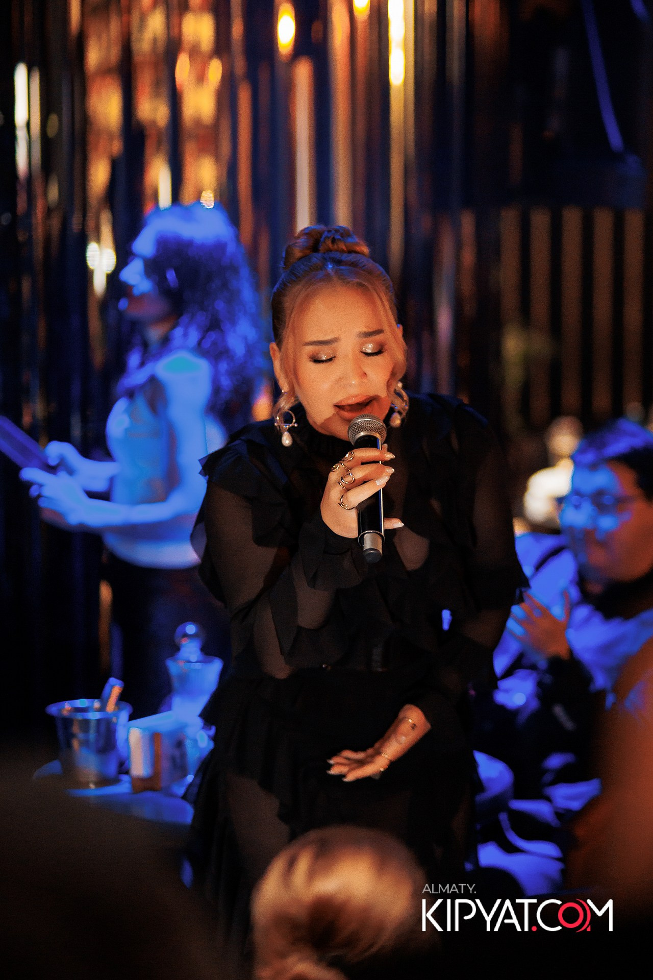 MOOD KARAOKE & TERRACE. КИПЯТКОМ АЛМАТЫ!