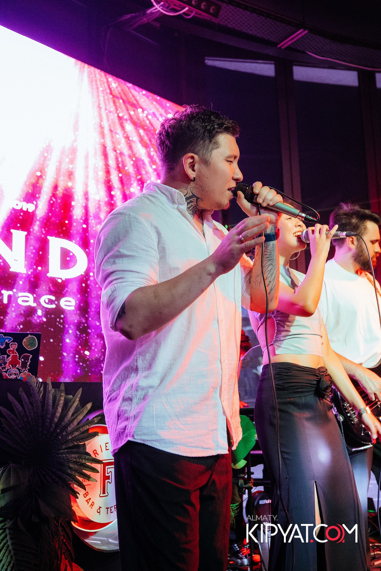FRIENDS BAR & TERRACE. КИПЯТКОМ АЛМАТЫ! Фотосъемка мероприятий в Алматы