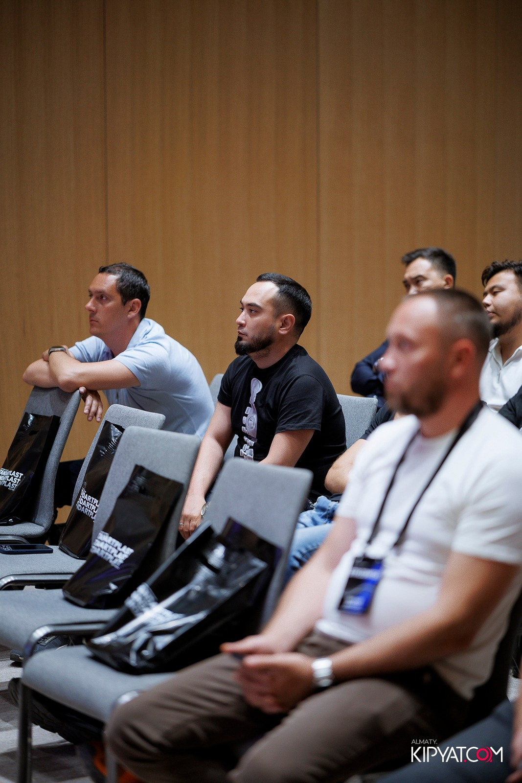 КОНФЕРЕНЦИЯ STP.CONF В Г. АЛМАТЫ. КИПЯТКОМ АЛМАТЫ! Фотосъемка мероприятий в Алматы