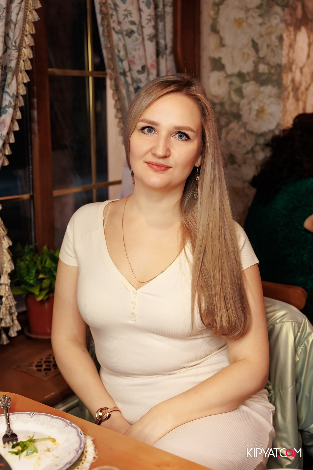 РЕСТОРАН МАРЬИНА РОЩА. КИПЯТКОМ АЛМАТЫ!