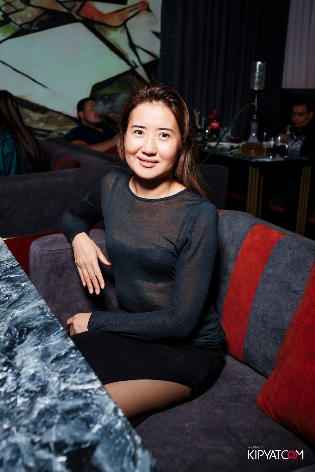 БАР ПАНАЕХАЛИ НА ТОЛЕ БИ. КИПЯТКОМ АЛМАТЫ!