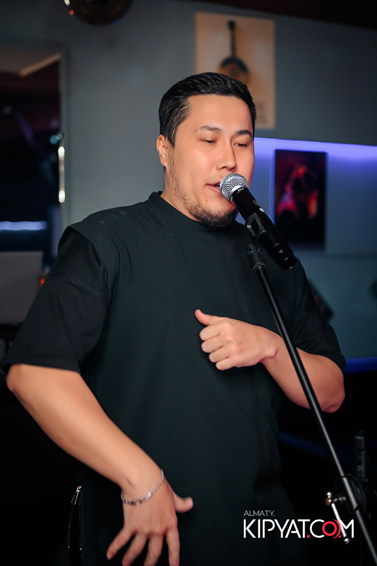 DOS 1 BAR. КИПЯТКОМ АЛМАТЫ!