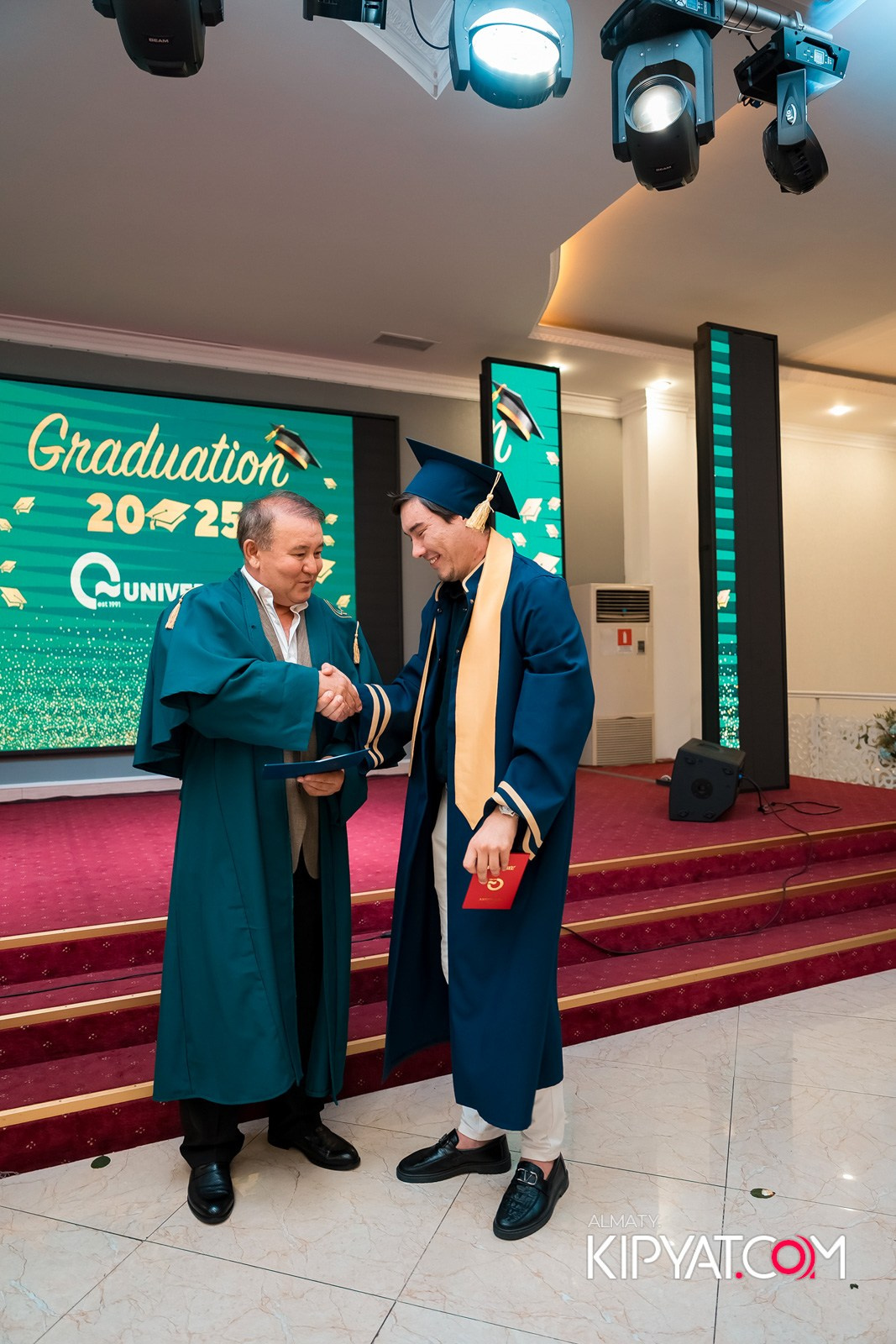 GRADUATION 2025 Q UNIVERSITY. КИПЯТКОМ АЛМАТЫ!